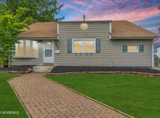 905 Stone Rd, Keyport, NJ 07735