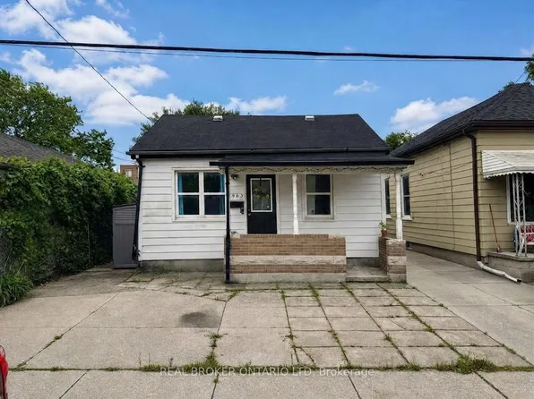 563 South St, London, ON N6B 1C5