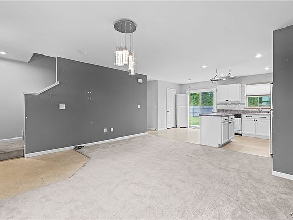 5th image of 8661 Cobalt Dr