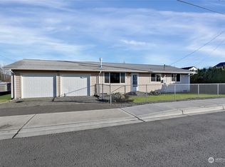 552 Spiketon Rd, Buckley, WA 98321