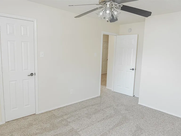 1902 Vernal Glen Cir — Photo 19