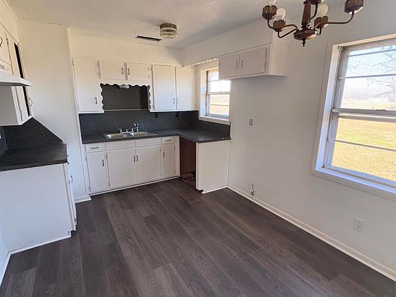 4th image of 212 Private Road 30041