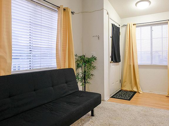 5th image of 600 E Weddell Dr #430