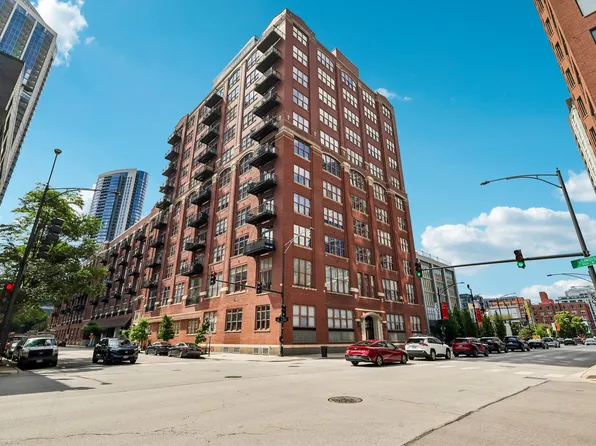 360 W Illinois St APT 308, Chicago, IL 60654