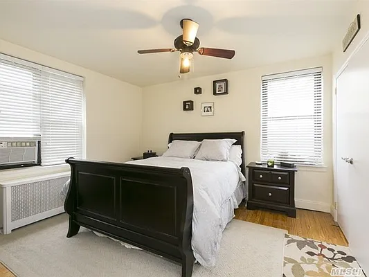 Sold by Douglas Elliman | media 24