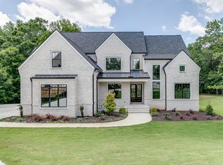 568 Versailles Dr, Auburn, GA 30011