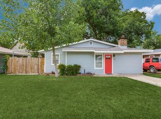 512 Bluebonnet Dr, Hurst, TX 76053