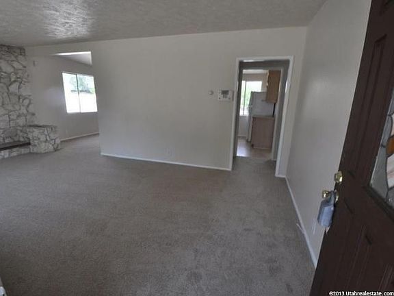 2nd image of 680 W Anderson Ave