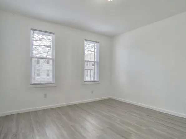 18 Wallis Avenue image 22 of 27