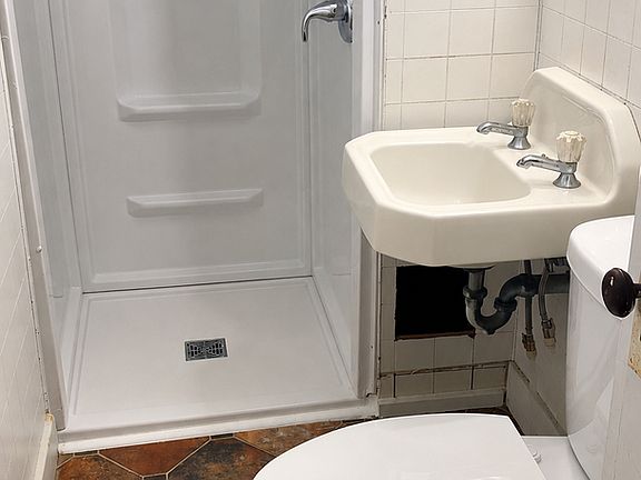 4th image of 100 W Vinal St #200