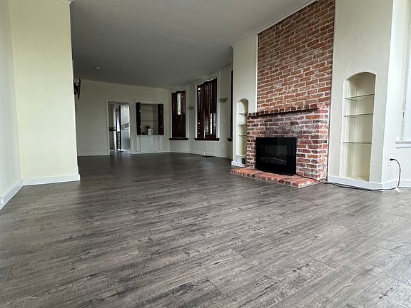 2nd image of 424 N Yakima Ave #1