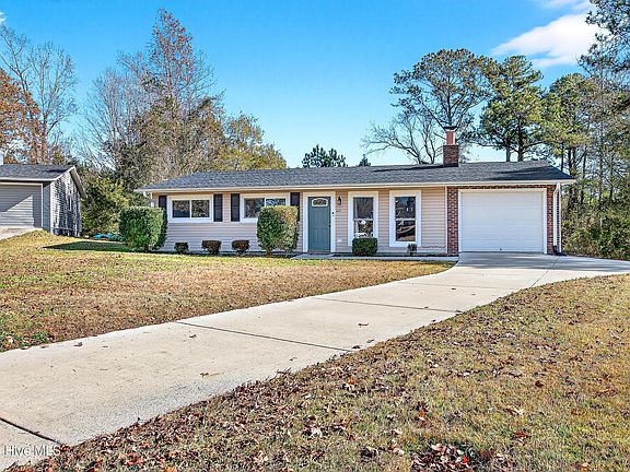 2nd image of 6021 E Red Oak Court