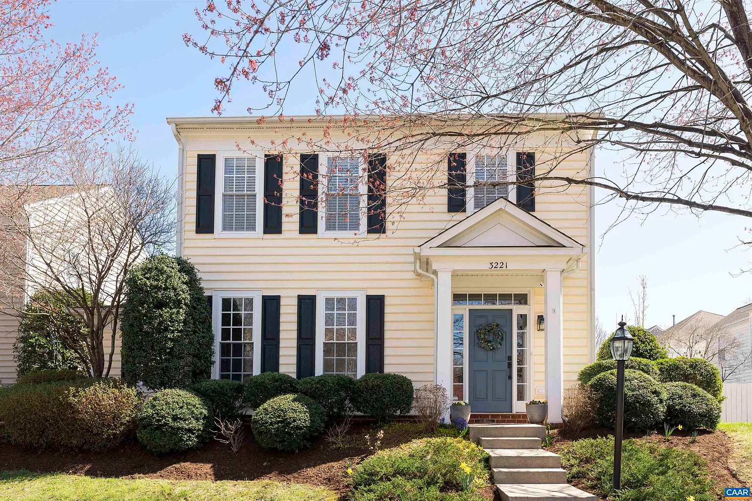 3221 Turnberry Cir photo 1