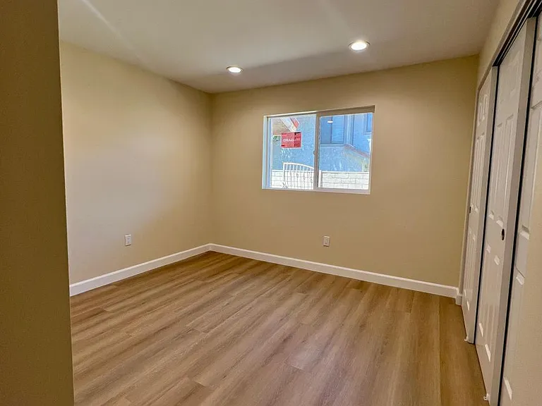 2283 Base Line Rd — Photo 10