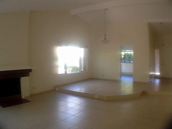 4th image of 3 Barcelona Cir