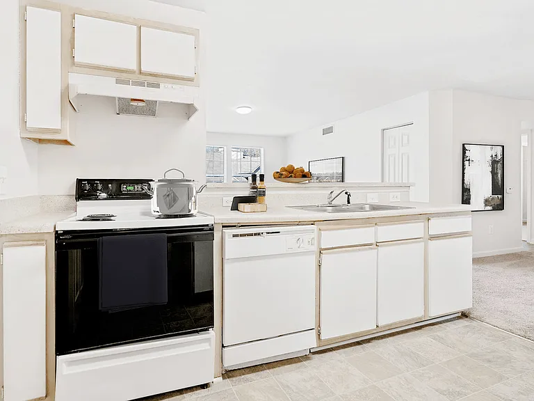Creekside At Bellemeade Apartments — Photo 11
