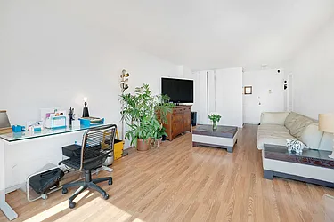 Sold by Batra Group Inc