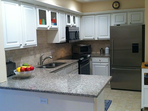 2nd image of 1635 N Milwaukee Ave APT 202