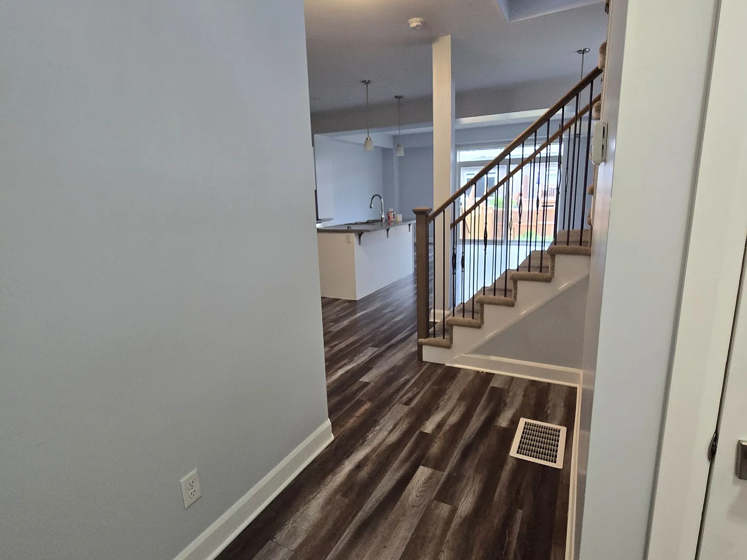 3 bed, $2,700 — Photo 3
