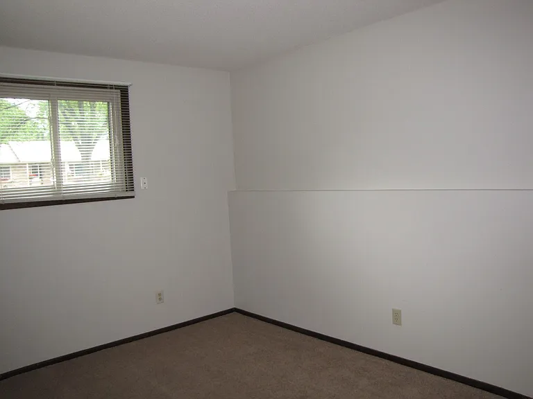 7559 Immanuel Ave S — Photo 11