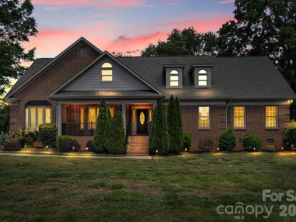 1st image of 13815 Holgate Hill Dr