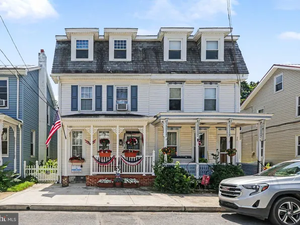 32 Parsonage St, Newville, PA 17241