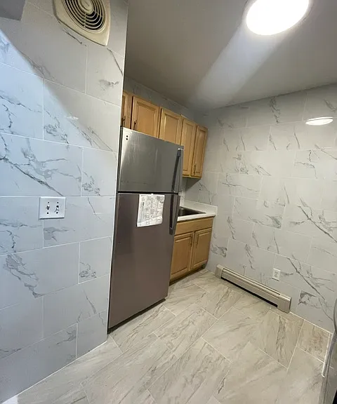 124 15th St #1 — Photo 10