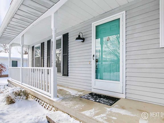 3rd image of 1259 Walwood Dr NE