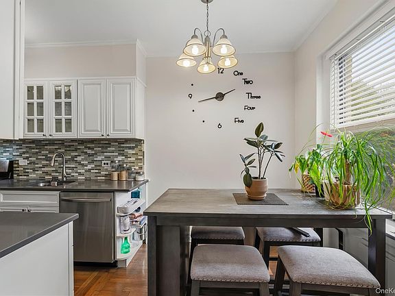 5th image of 19 William Street #2D