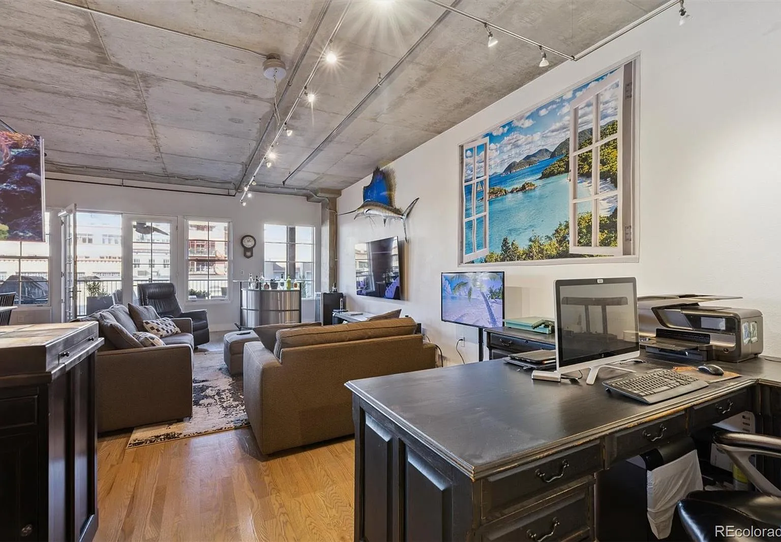 Palace Lofts — Photo 4