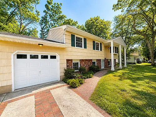 20 Woodridge Ave Photo 1