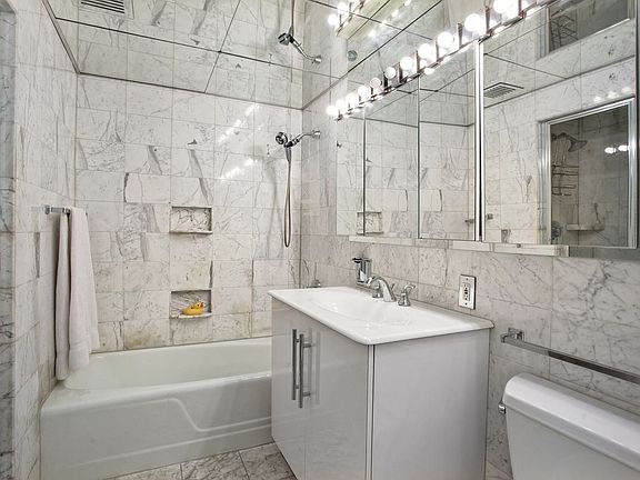 5th image of 425 E 58th St APT 47F