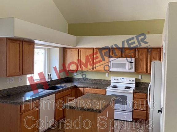 3rd image of 6671 Wild Indigo Dr