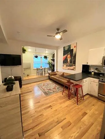 1 bed, 475 sqft, $2,700 — Photo 3