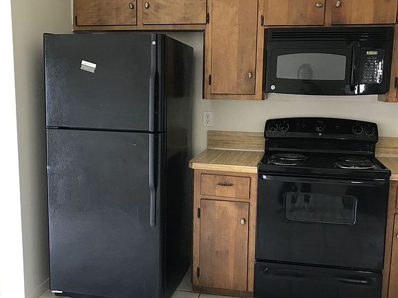 3rd image of 1520 Hillside Dr #1522