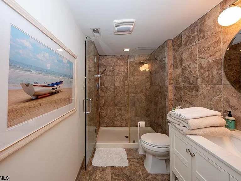 616 Pleasure Ave #616 — Photo 13
