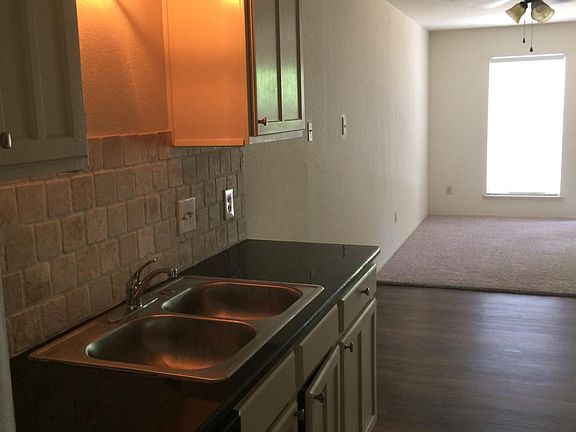 Kitchen granite