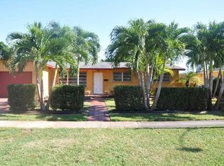 321 SW 72nd Ave, Pembroke Pines, FL 33023