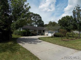 5240 S Isabel Ter, Homosassa, FL 34446