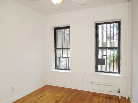 Sold by Washington Realty Corp. | media 28