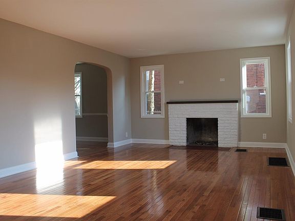 4th image of 6724 Siebern Ave