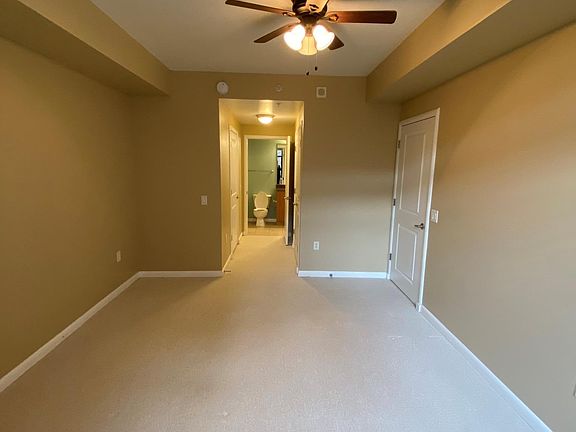 4th image of 1021 N Garfield St APT 214