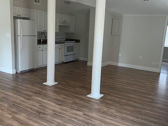 5th image of 1919 S Summerlin Ave