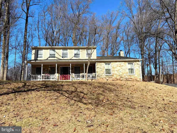 204 Colesville Manor Dr, Silver Spring, MD 20904