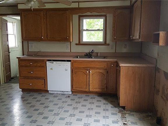 2nd image of 641 McCoy St