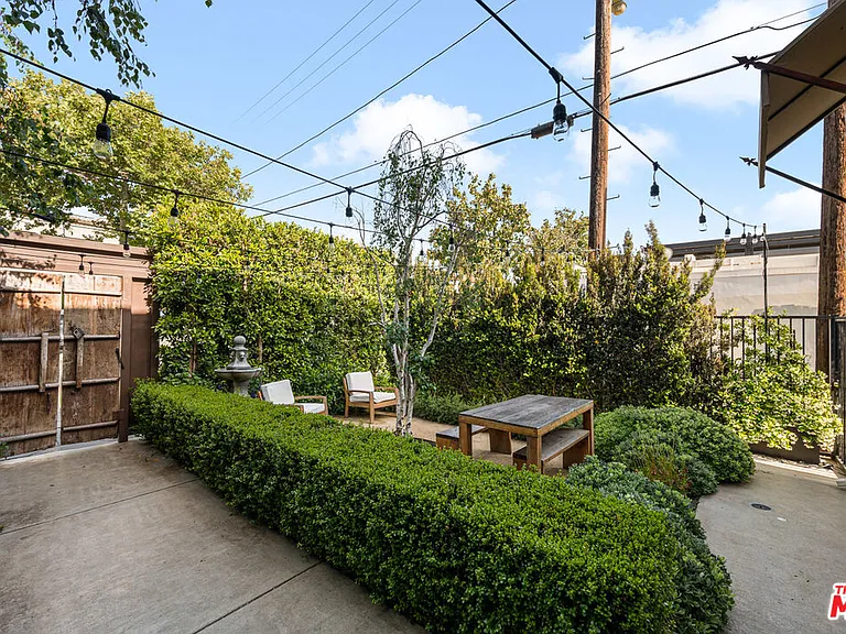 715 N Kilkea Dr #1/2 — Photo 24