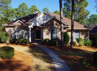 24 Hunter Ct, Southern Pines, NC 28387