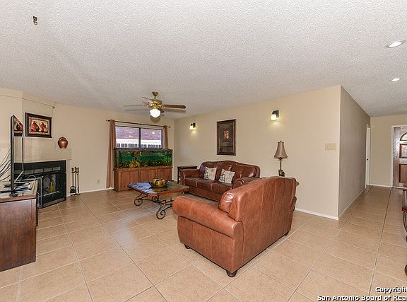 5th image of 13931 S GROVE PATCH