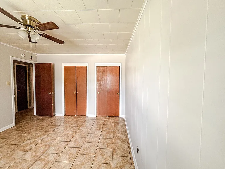318 Porter Ave — Photo 13