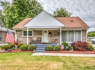 4104 Clyde Dr, Shively, KY 40216